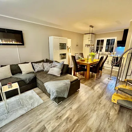 Haus Vier-jahreszeiten Holiday home Zingst